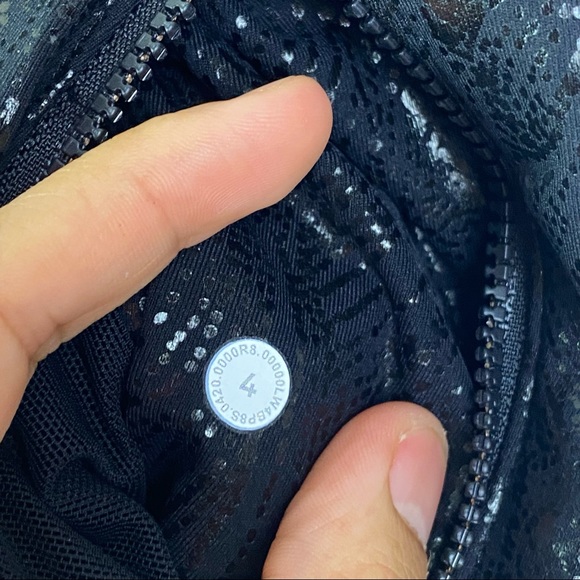 NWT Lululemon Define Shine Jacket Acclimatize Black Foil Special Edition Size 4 - Picture 12 of 16